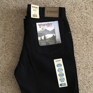 Wrangler Men's Classic Black Jeans